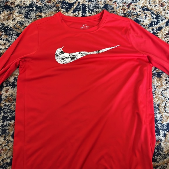 Nike long and short tee bundle boys XL - Picture 5 of 8